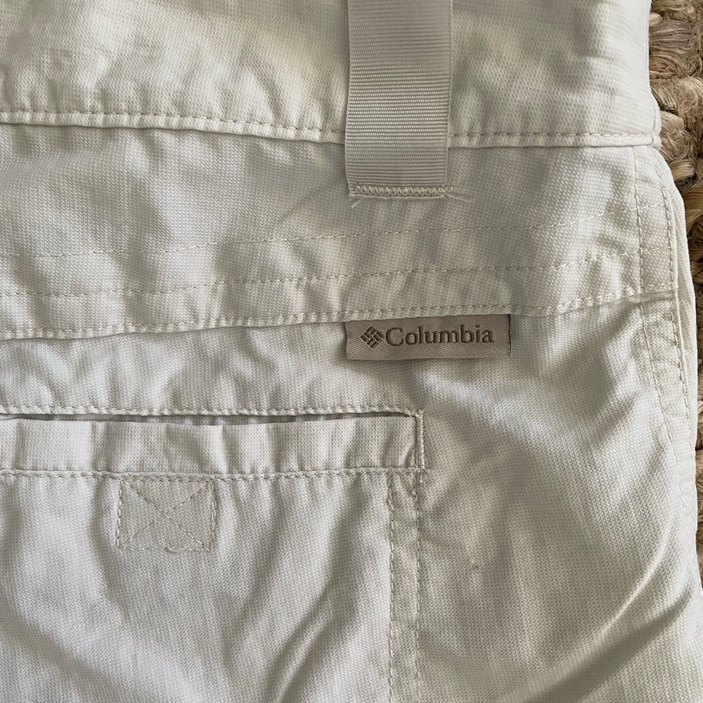 Columbia Aruba™ Women’s Hiking Shorts Size 12 • Stone • 9″ Inseam • 100% Nylon - Picture 8 of 8